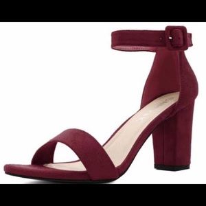 Super cute brand new Allegra K block heels.